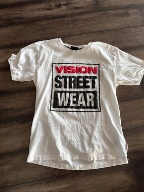 Vision Street Wear Men’s White Long Sleeve Graphic Teevisiln street wear